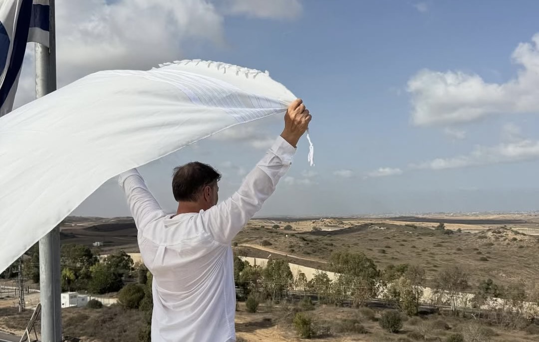 pastor-ora-por-refens-na-fronteira-de-gaza:-“o-tempo-e-profetico”