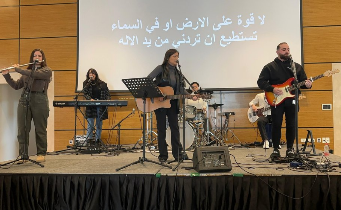 evangelicos-arabes-em-israel-relatam-crescimento-entre-os-jovens:-‘igreja-do-futuro’