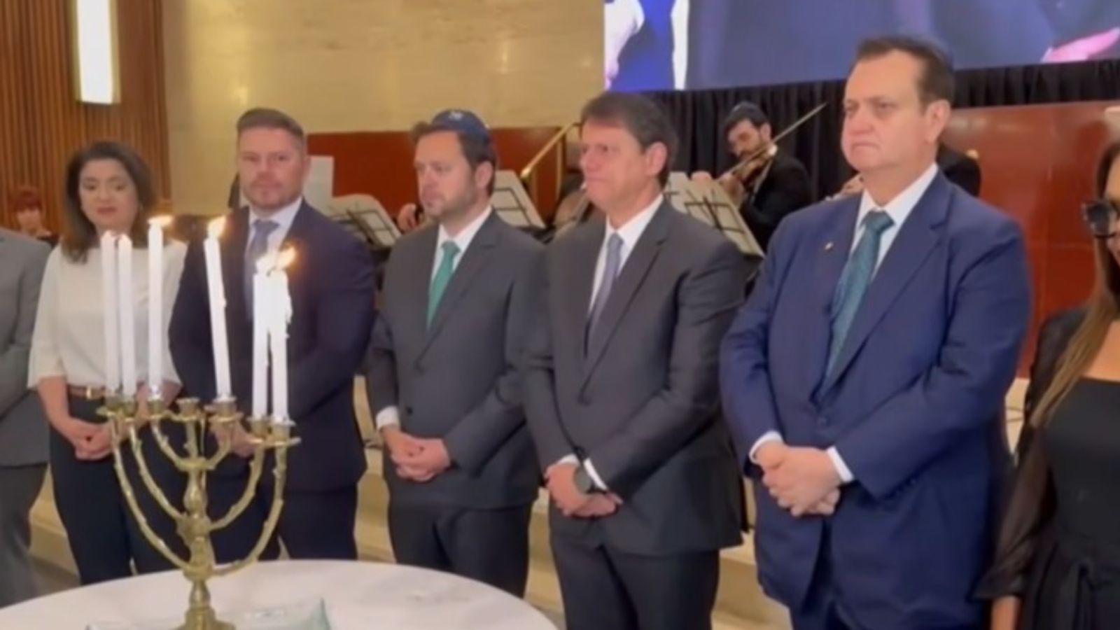 “nao-vamos-permitir-o-antissemitismo”,-diz-tarcisio-em-memoria-do-holocausto