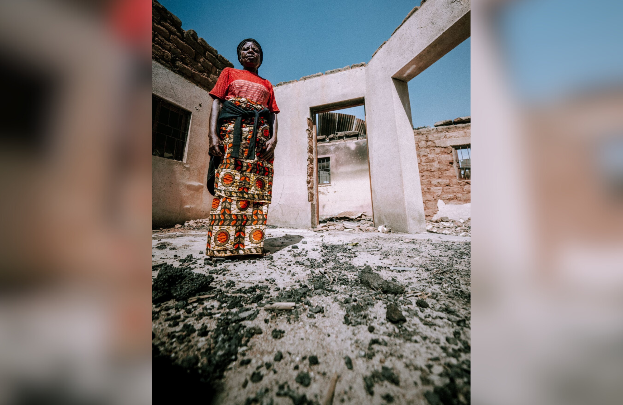 viuva-de-pastor-mostra-casa-com-todos-os-comodos-destruidos,-apos-ataque-na-nigeria