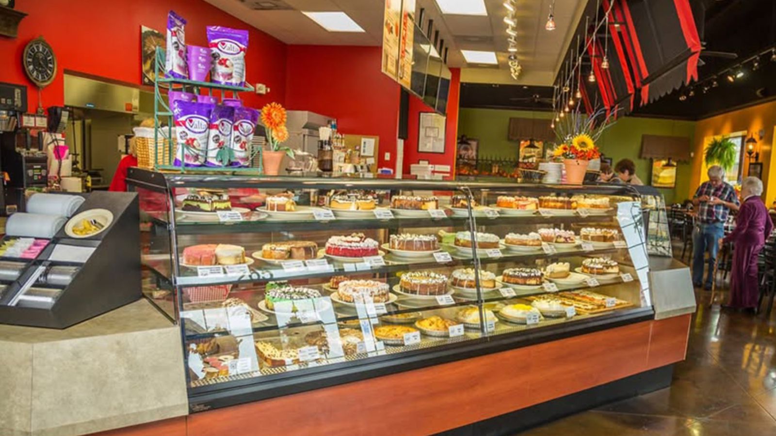 confeitaria-crista-destina-renda-para-reabilitacao-de-mulheres-viciadas-nos-eua