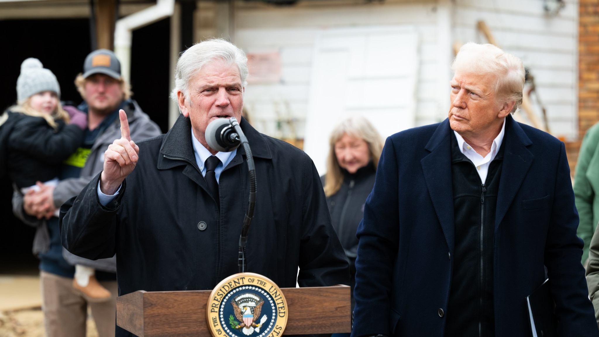 franklin-graham-enviou-carta-para-trump-aceitar-jesus:-“boas-obras-nao-levam-ao-ceu”