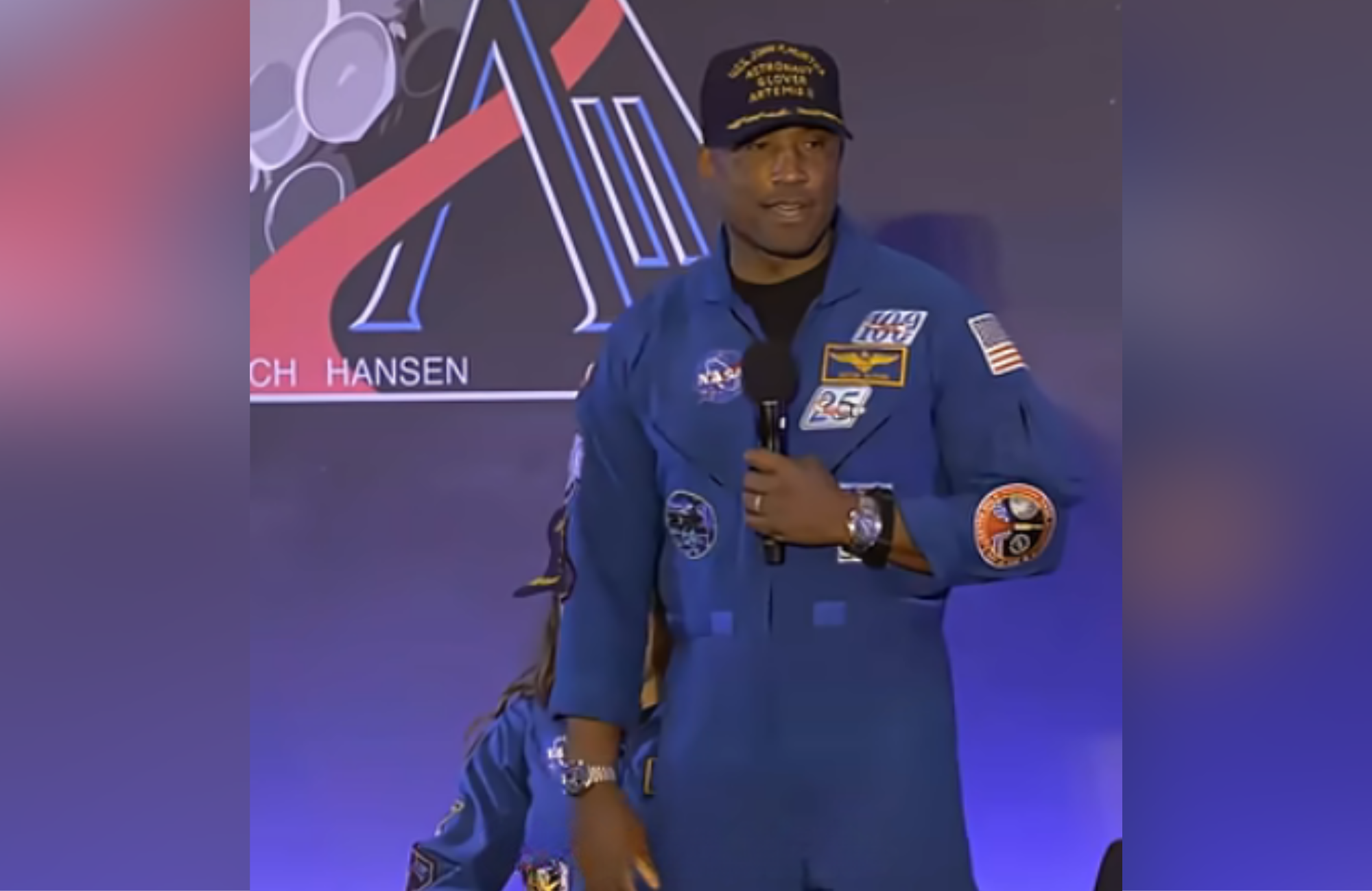 apos-missao-a-lua,-piloto-da-nasa-da-testemunho-de-fe:-“queria-agradecer-a-deus-em-publico”